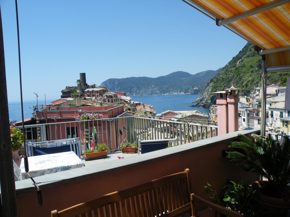 Alessandro Carro Affittacamere Vernazza Esterno foto